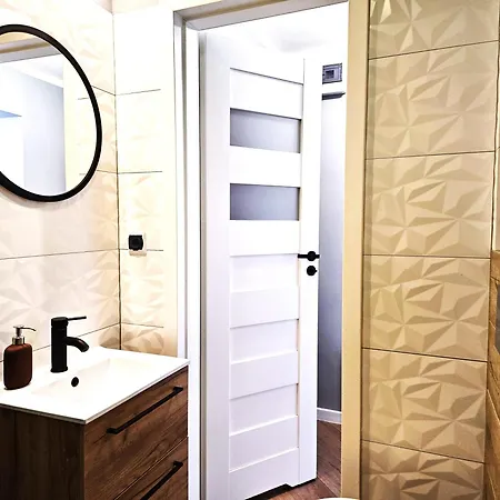 아파트 Centrum 6 *